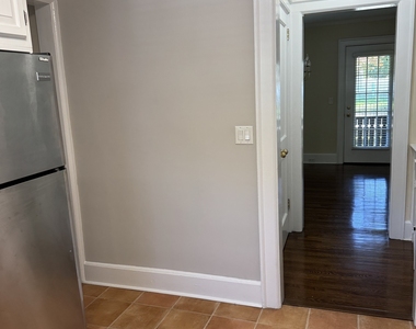 410 West Avenue - Photo Thumbnail 7