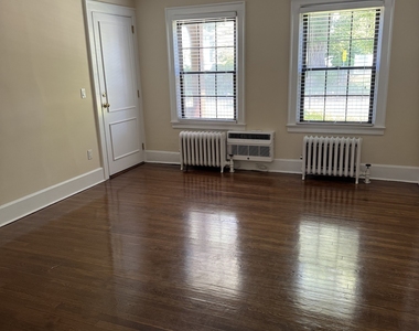 410 West Avenue - Photo Thumbnail 10