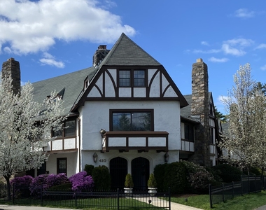 410 West Avenue - Photo Thumbnail 5