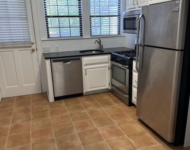 410 West Avenue - Photo Thumbnail 6
