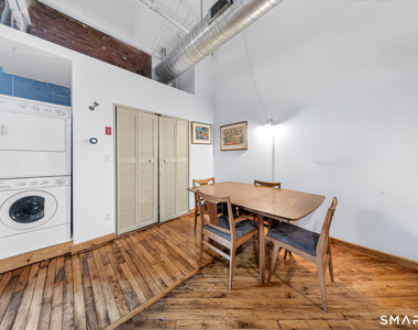 325 Lafayette Street - Photo Thumbnail 7