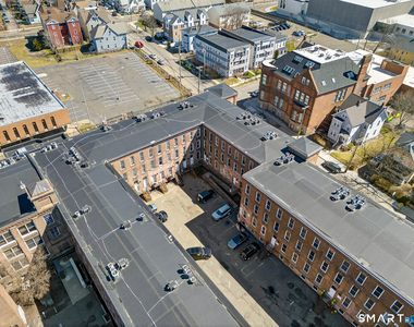 325 Lafayette Street - Photo Thumbnail 26