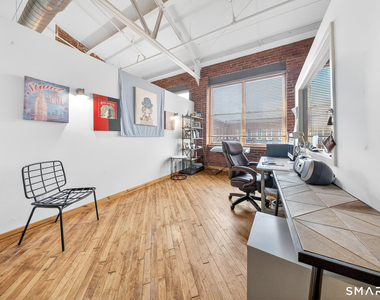 325 Lafayette Street - Photo Thumbnail 11