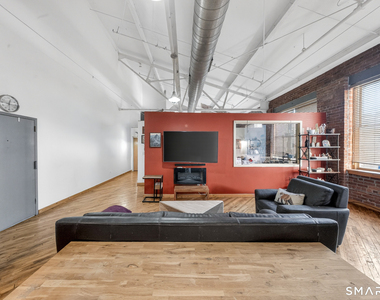 325 Lafayette Street - Photo Thumbnail 3