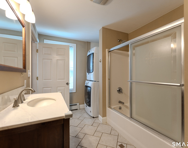 31 Suffield Street - Photo Thumbnail 12
