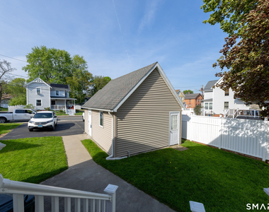 31 Suffield Street - Photo Thumbnail 18