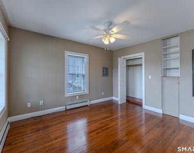 31 Suffield Street - Photo Thumbnail 10