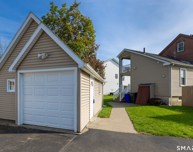 31 Suffield Street - Photo Thumbnail 16