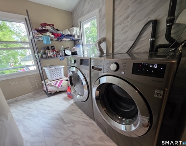 70 Westfield Avenue - Photo Thumbnail 15