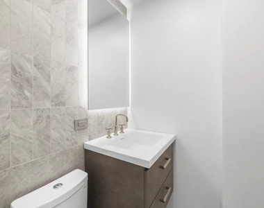 920 Park Avenue - Photo Thumbnail 16