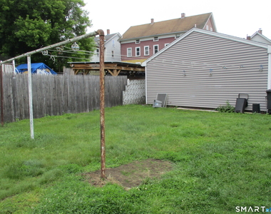 105 Woodstock Avenue - Photo Thumbnail 12