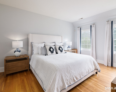 82 Westover Avenue - Photo Thumbnail 9