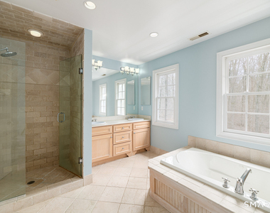 82 Westover Avenue - Photo Thumbnail 11