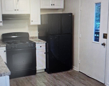 18 Allen Court - Photo Thumbnail 14