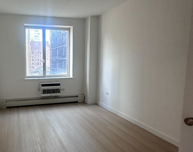 Worth Street - Tribeca - Photo Thumbnail 1