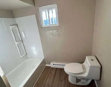 202 Meldon Ave - Photo Thumbnail 1