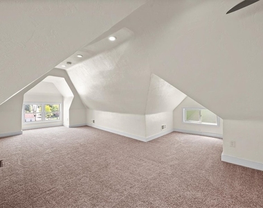 38 Pasadena Street - Photo Thumbnail 18