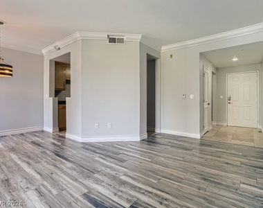 260 E Flamingo Road - Photo Thumbnail 6