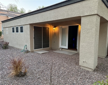 10529 Allthorn Avenue - Photo Thumbnail 7