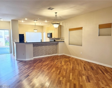 10529 Allthorn Avenue - Photo Thumbnail 2