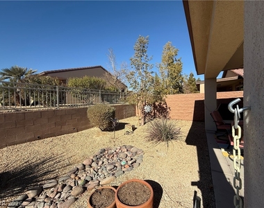 5841 Montina Vines Street - Photo Thumbnail 18