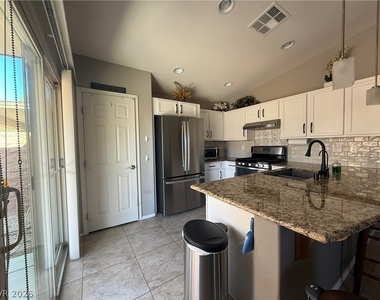 5841 Montina Vines Street - Photo Thumbnail 8