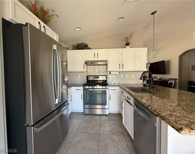 5841 Montina Vines Street - Photo Thumbnail 9
