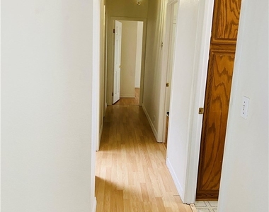 700 Elm - Photo Thumbnail 8