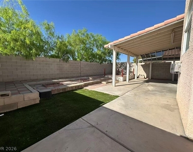 8275 Cedar Leaf Drive - Photo Thumbnail 24