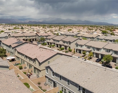5327 Lazy Breeze Avenue - Photo Thumbnail 36