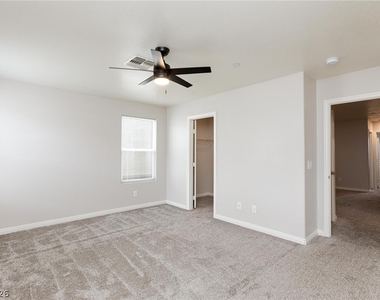 5327 Lazy Breeze Avenue - Photo Thumbnail 21