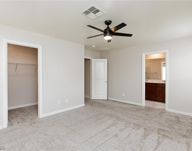 5327 Lazy Breeze Avenue - Photo Thumbnail 22