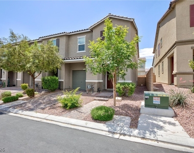 5327 Lazy Breeze Avenue - Photo Thumbnail 2