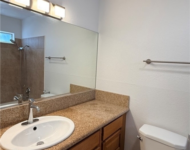 4744 W Twain Avenue - Photo Thumbnail 13
