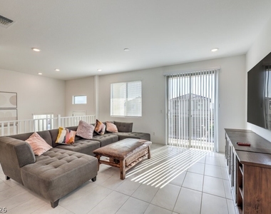 8051 Adelaide Hills Street - Photo Thumbnail 6