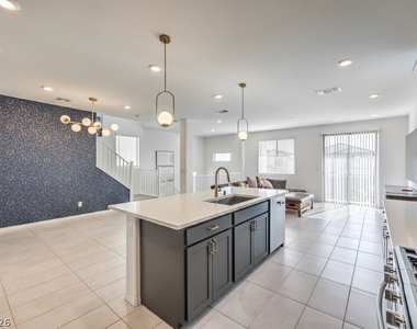 8051 Adelaide Hills Street - Photo Thumbnail 13