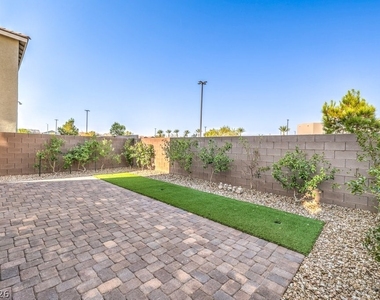 8051 Adelaide Hills Street - Photo Thumbnail 34