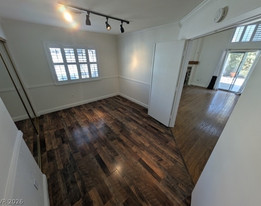 8432 Airmont Court - Photo Thumbnail 8