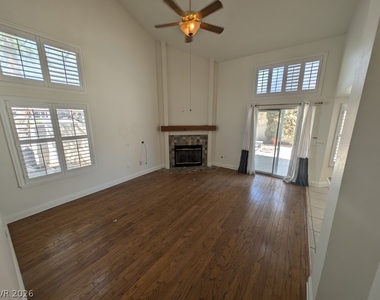 8432 Airmont Court - Photo Thumbnail 7