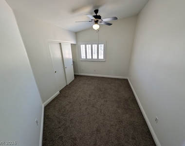 8432 Airmont Court - Photo Thumbnail 24