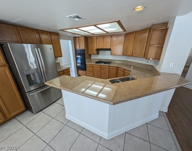 8432 Airmont Court - Photo Thumbnail 4