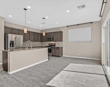 6249 Echo Mountain Street - Photo Thumbnail 6