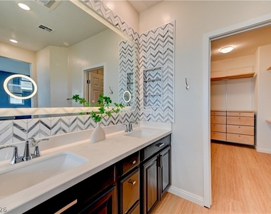 12393 Ferry Glide Avenue - Photo Thumbnail 30