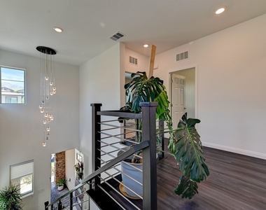 12393 Ferry Glide Avenue - Photo Thumbnail 24