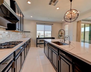 12393 Ferry Glide Avenue - Photo Thumbnail 18