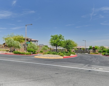 12393 Ferry Glide Avenue - Photo Thumbnail 44