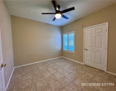 1511 Cardinal Peak Lane - Photo Thumbnail 18