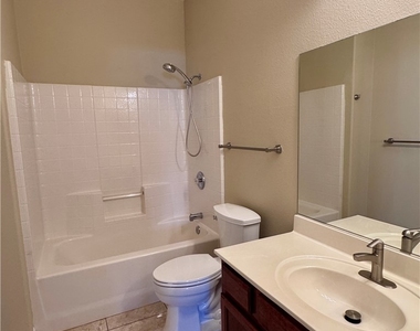 1511 Cardinal Peak Lane - Photo Thumbnail 23