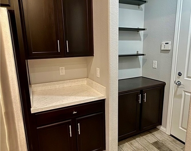 5707 Garriga Drive - Photo Thumbnail 14