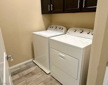 5707 Garriga Drive - Photo Thumbnail 30